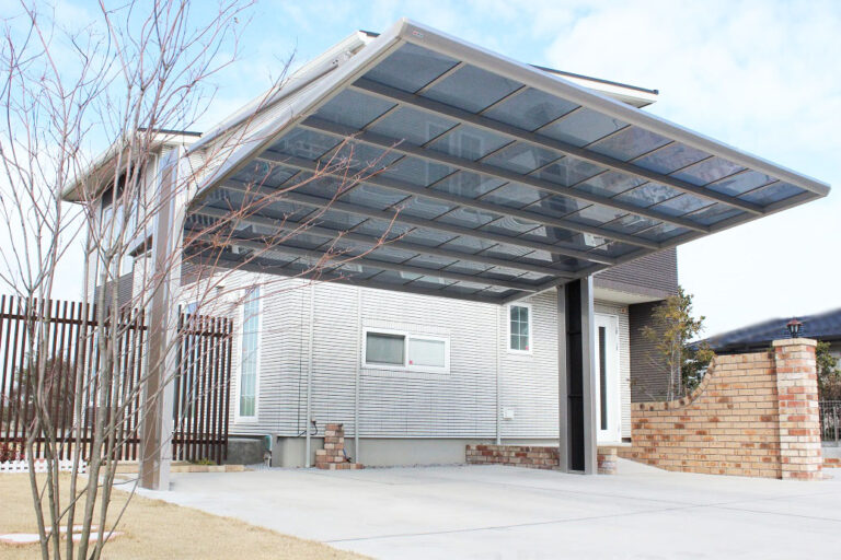 熊谷市　スタイリッシュなカーポート「マイポートワイド」