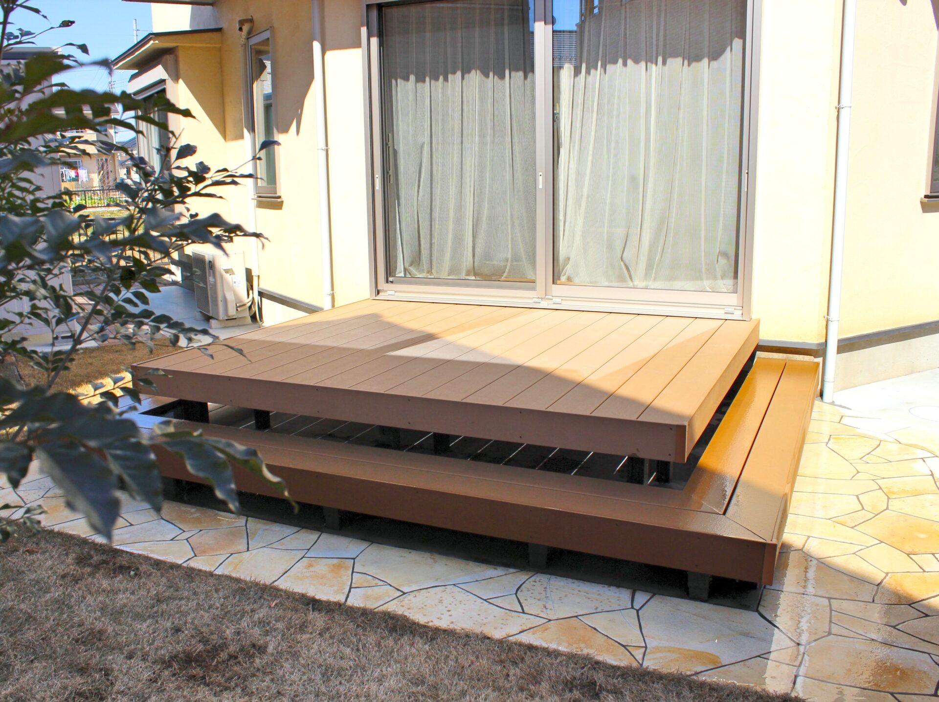 熊谷市のナチュラルな新築外構