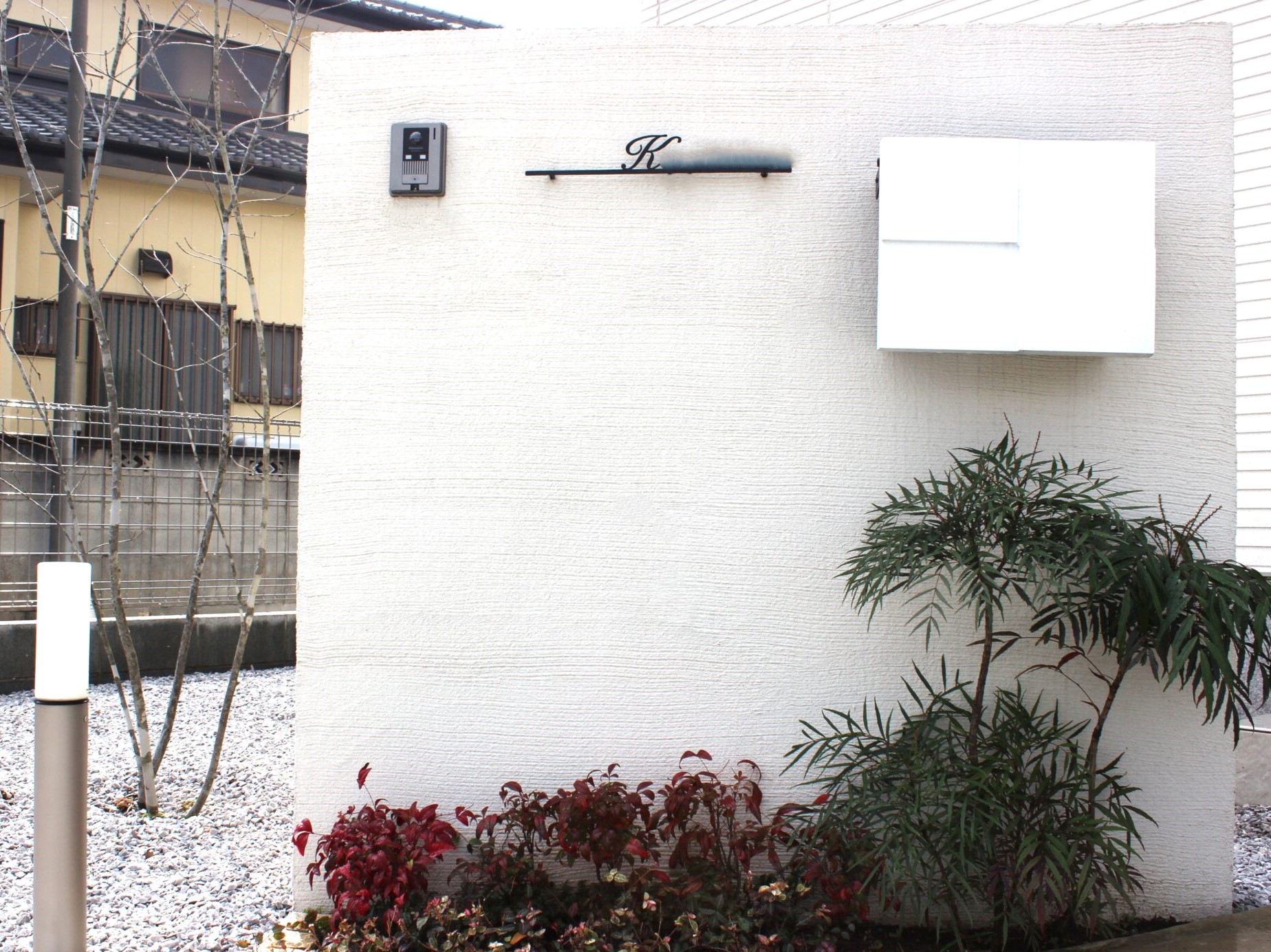 鴻巣市のナチュラルな新築外構