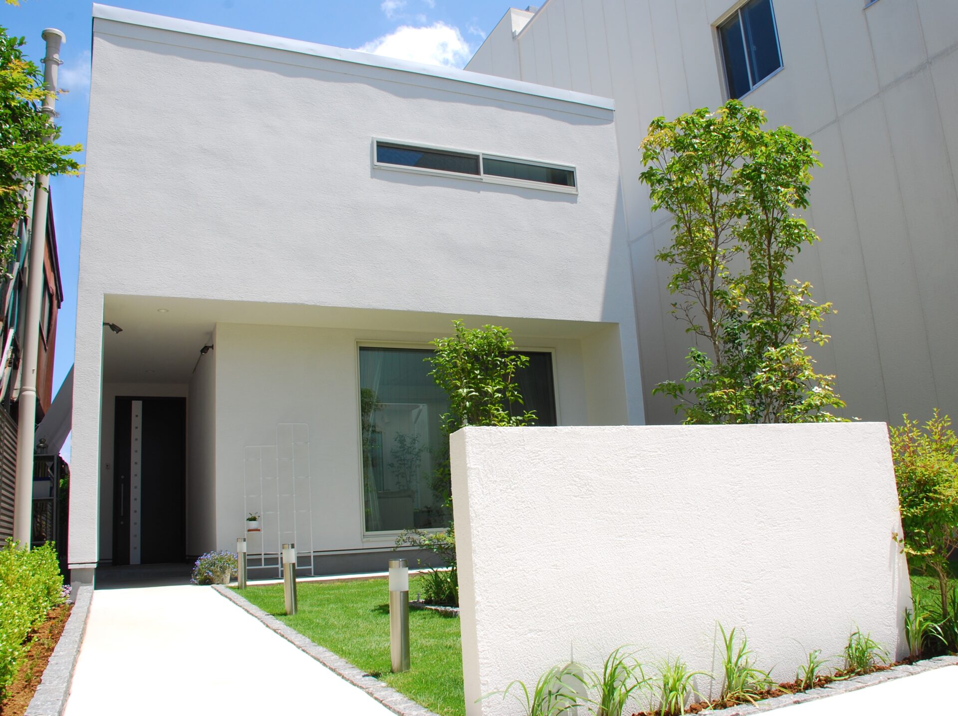 加須市のシンプルモダンな新築外構