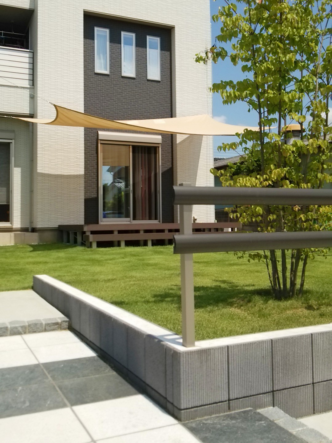 熊谷市のシンプル且つ個性的な新築外構のお庭