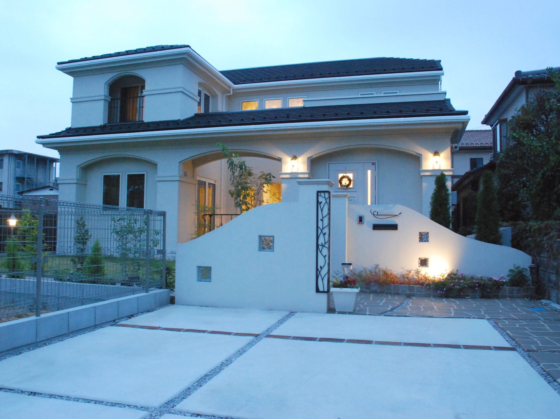 上尾市　和と洋のバランスが絶妙なプライベートガーデンのライティング