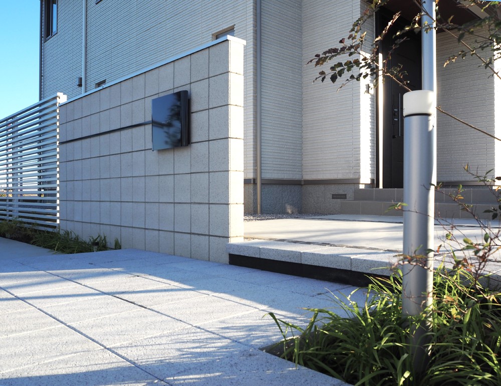 熊谷市のシンプルモダンな新築外構