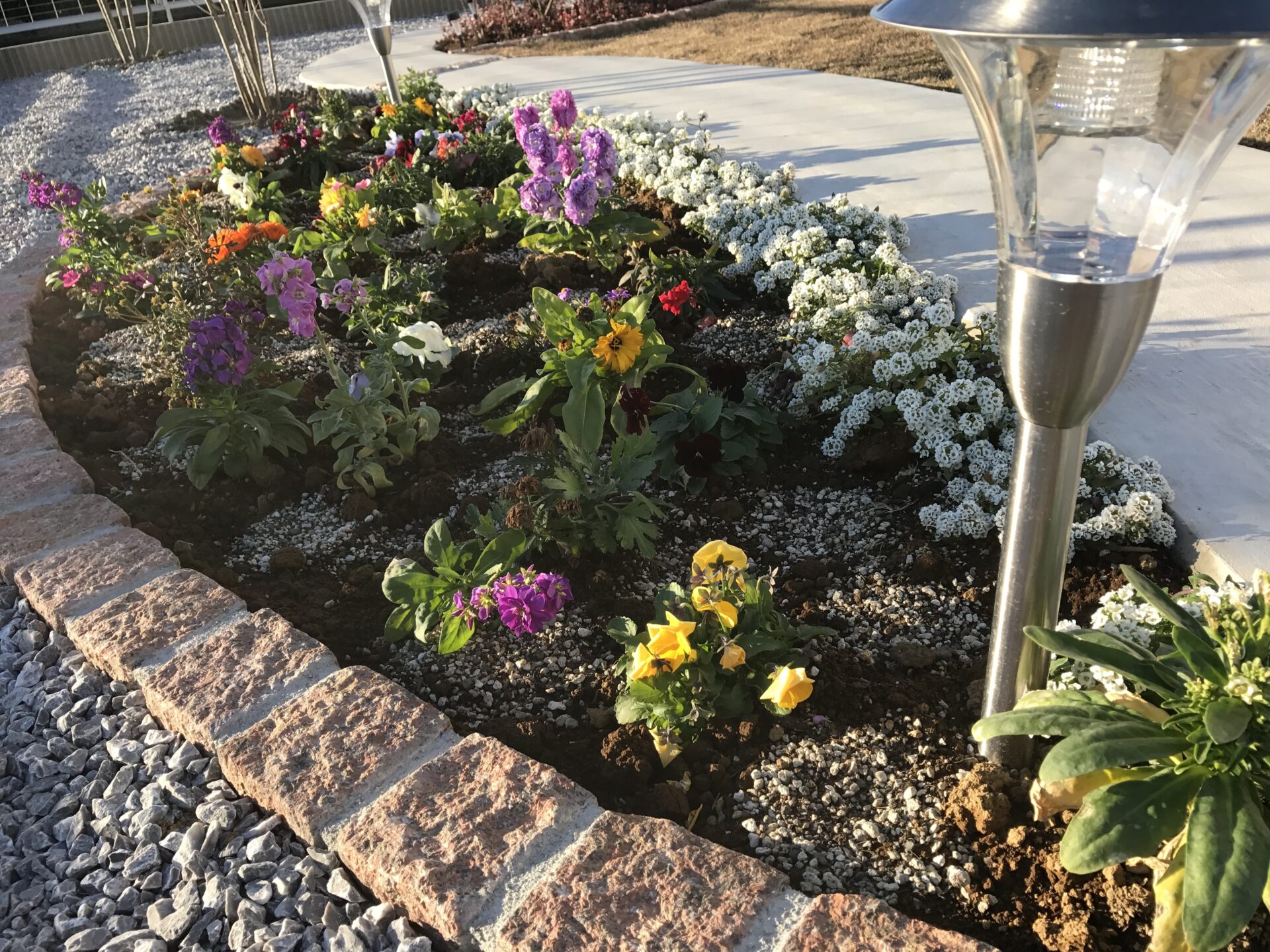 熊谷市のシンプルモダンな新築外構