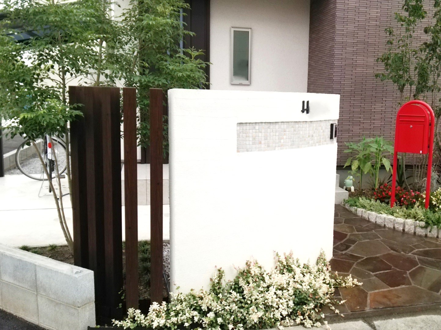 熊谷市のナチュラルな新築外構