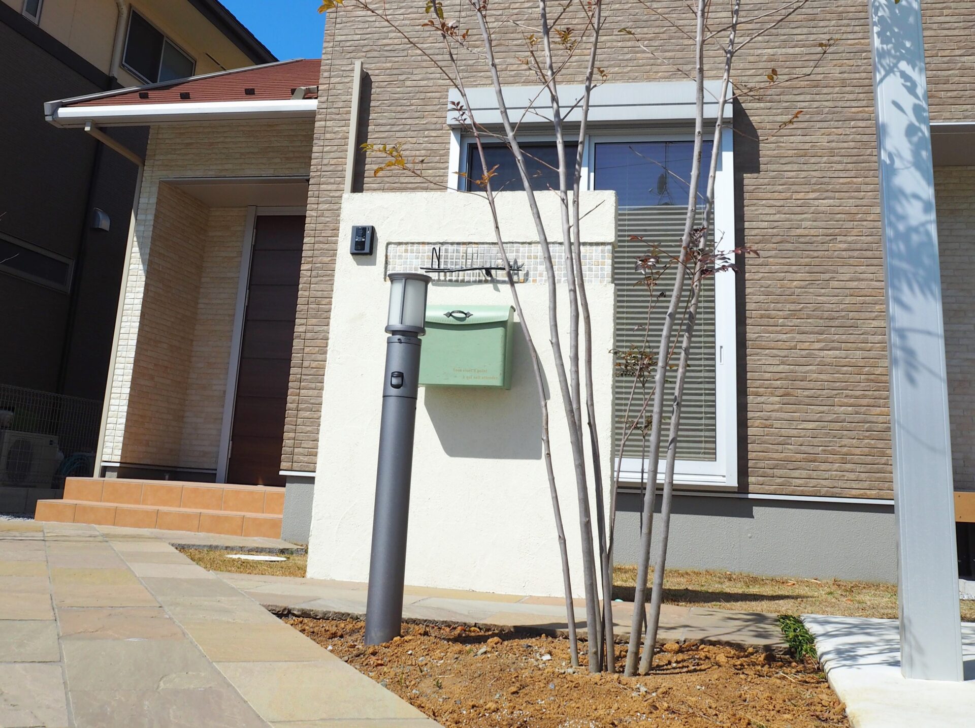 鴻巣市のナチュラルな新築外構