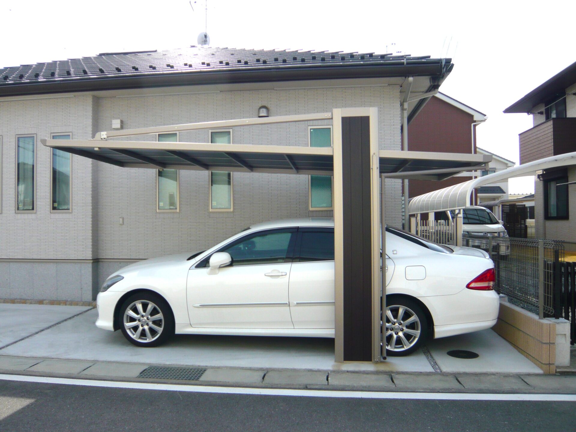 本庄市のシンプルモダンな新築外構