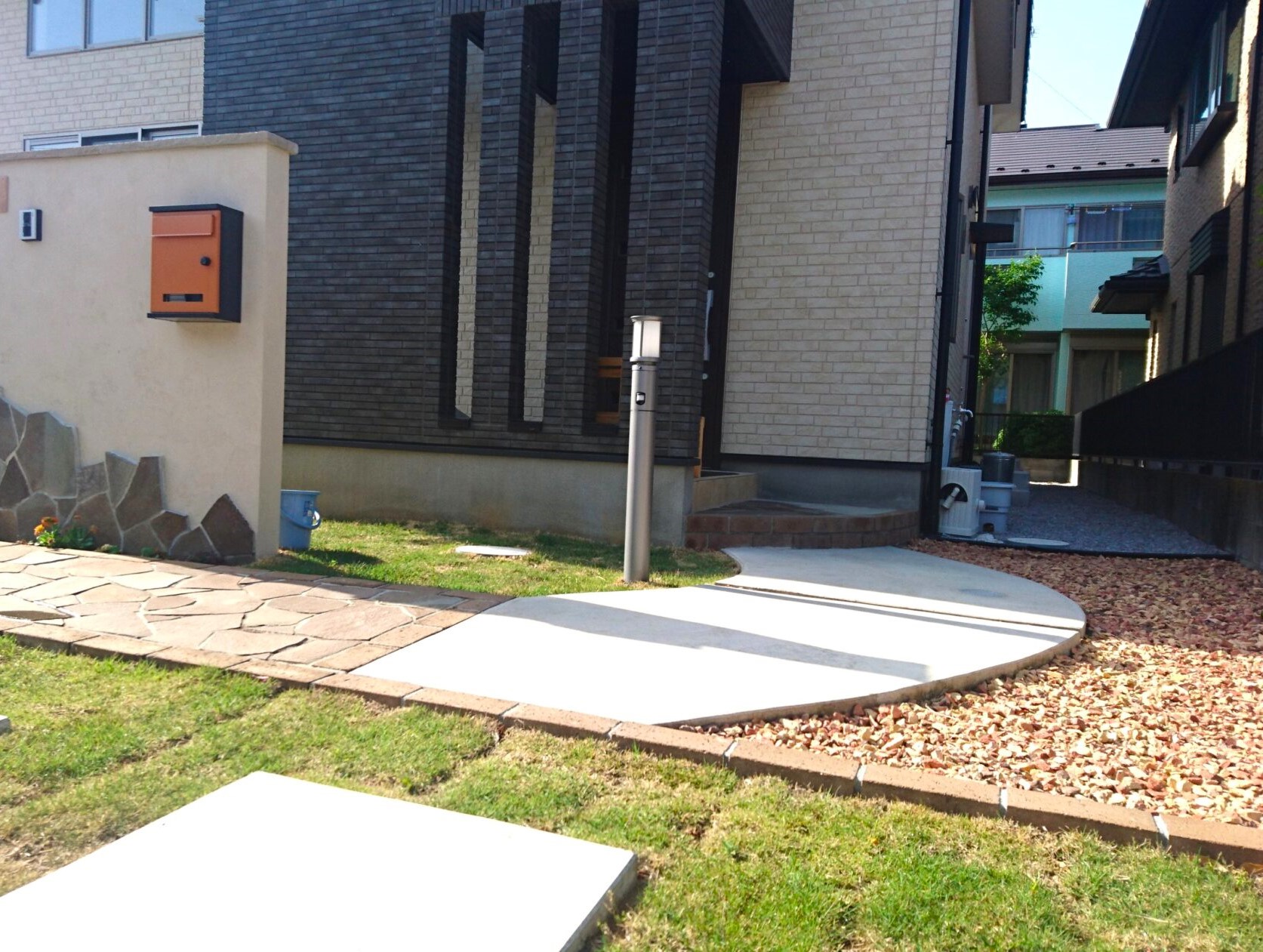 鴻巣市のナチュラルな新築外構