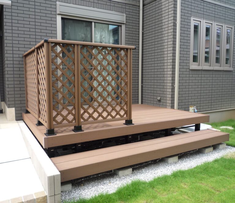 行田市　ローメンテナンスが嬉しいウッドデッキ