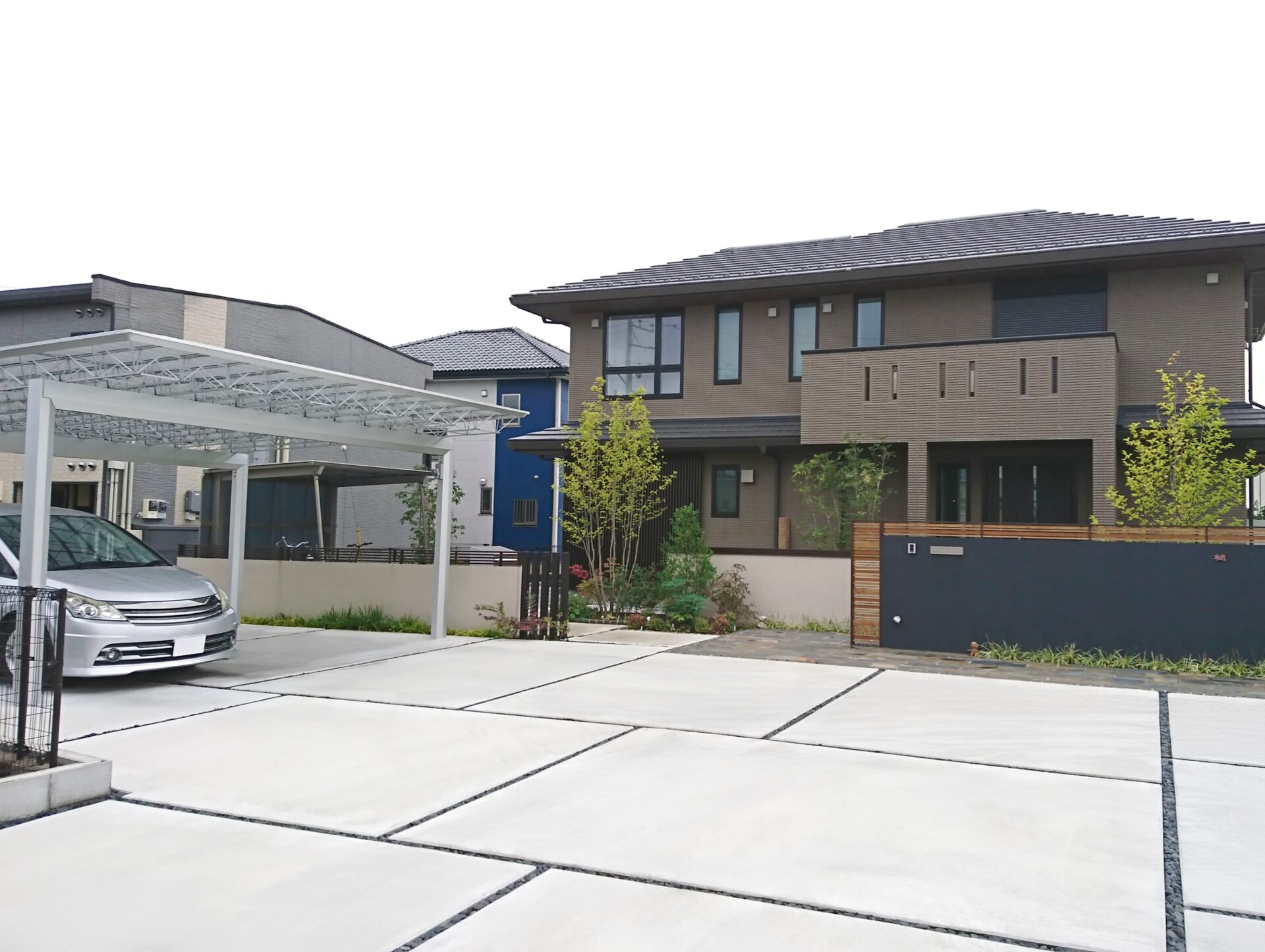 加須市の和モダンな新築外構