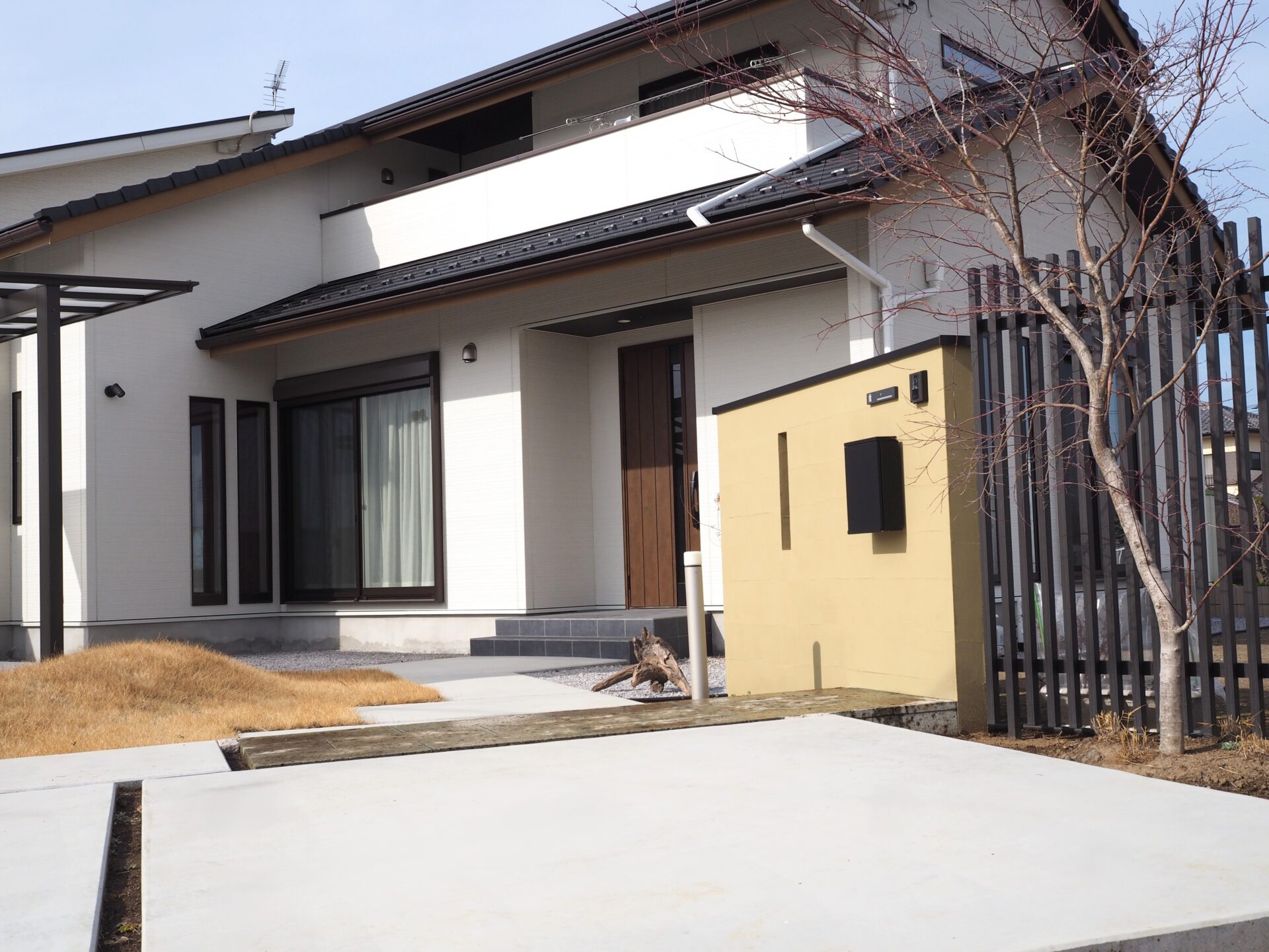 熊谷市の和モダンな新築外構