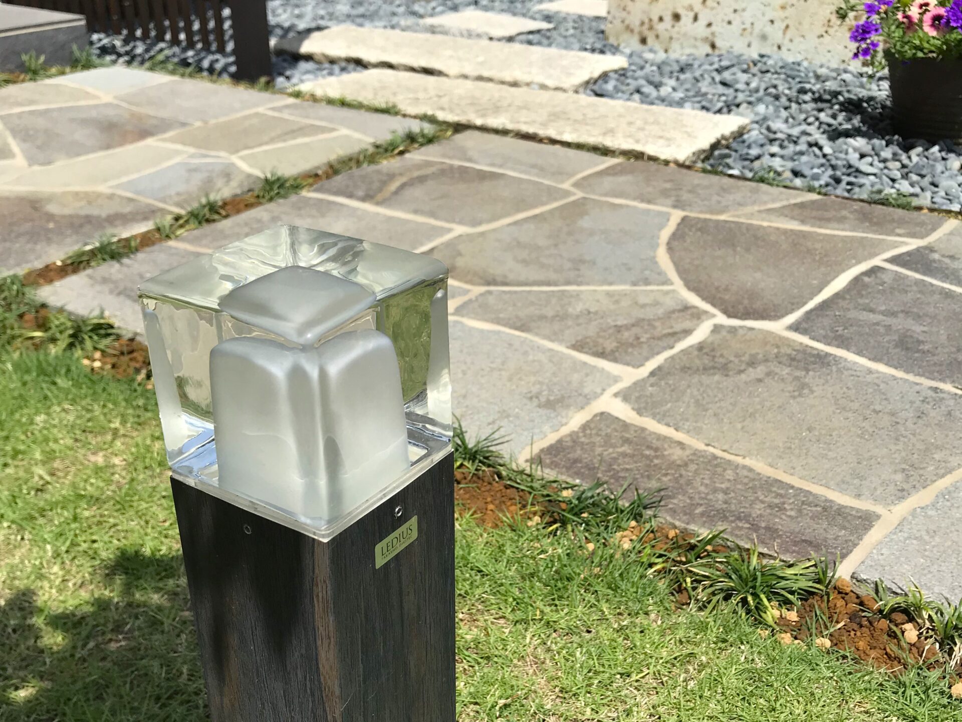 東松山市の和モダンな新築外構