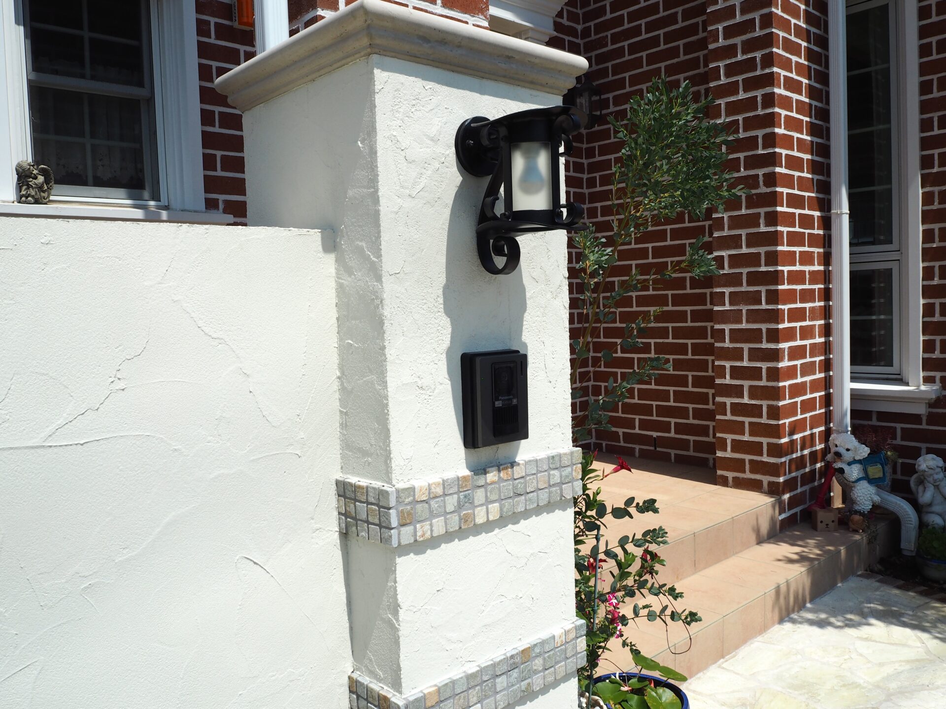 深谷市のエレガントスタイルな新築外構