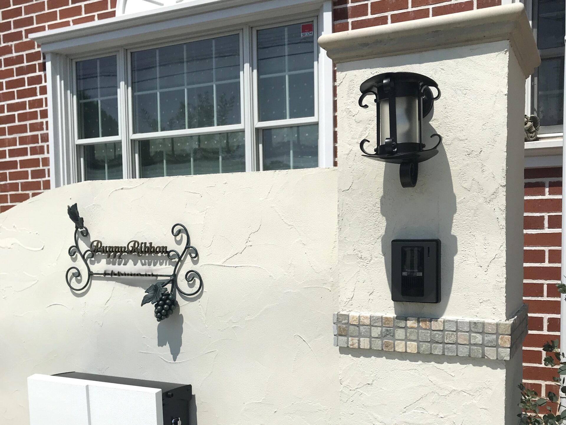 深谷市のエレガントスタイルな新築外構