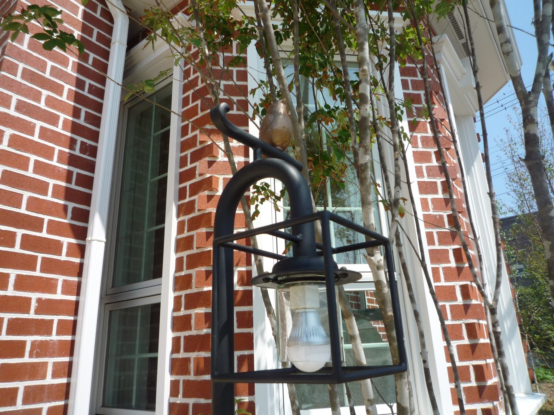 深谷市のエレガントスタイルな新築外構