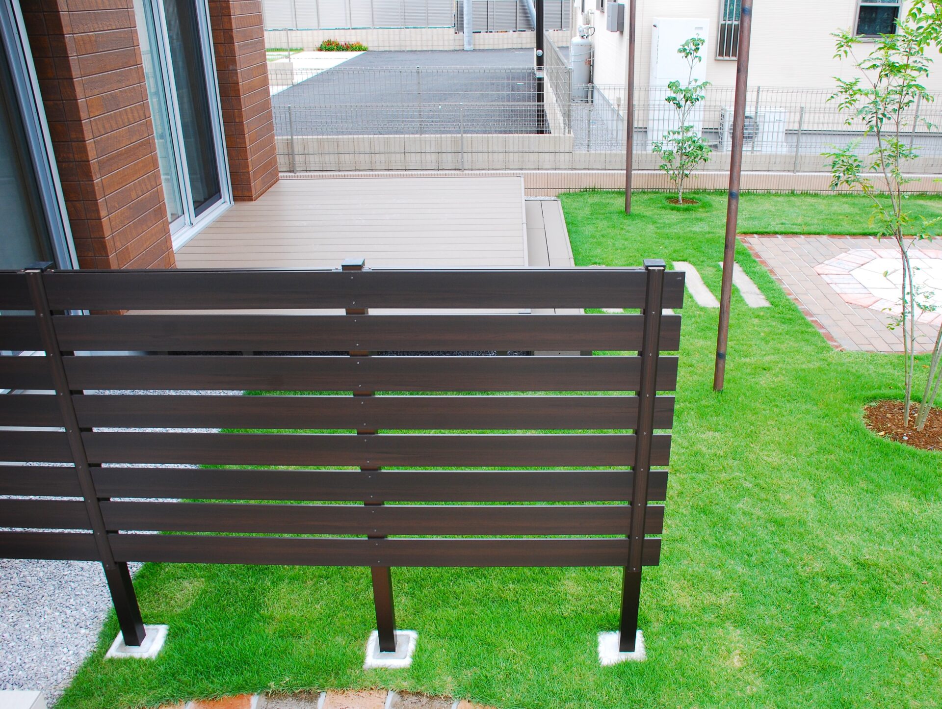 行田市のナチュラルスタイルの新築外構