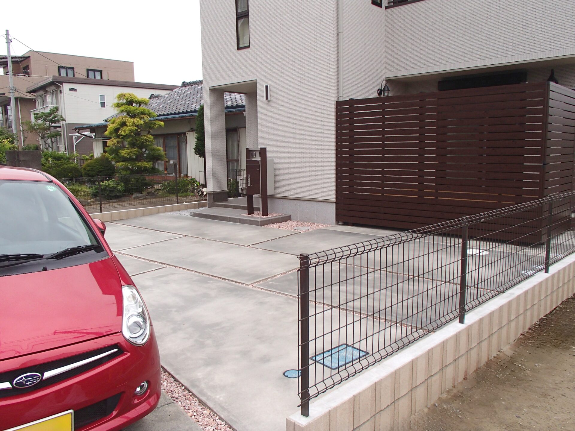 熊谷市のシンプルスタイルな新築外構