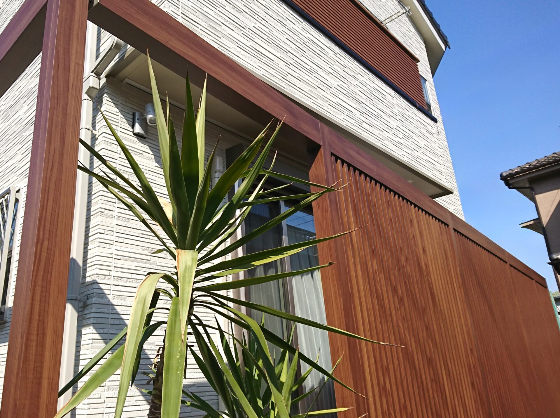 熊谷市のGフレームを使った新築外構