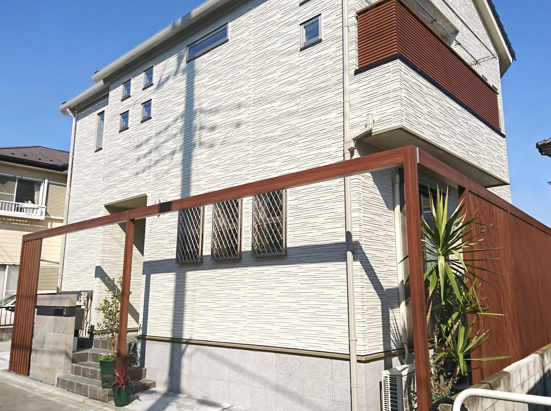 熊谷市　プラスGを使いコンパクトな敷地を生かした外構