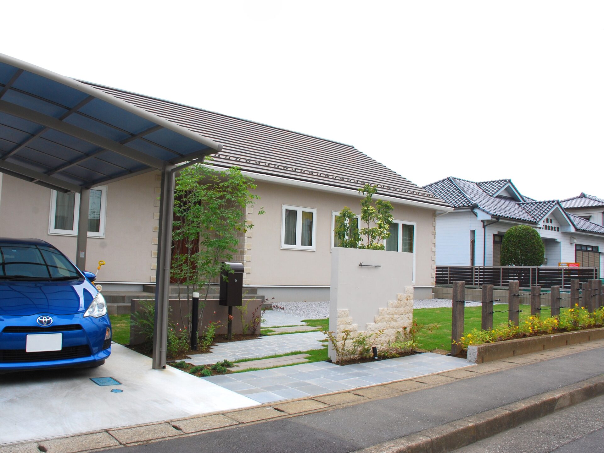 深谷市のナチュラルスタイルな新築外構