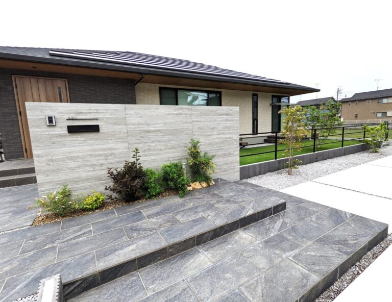 加須市の和モダン外構