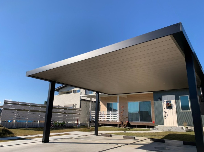 深谷市　スタイリッシュでかっこいいカーポート「ビームス」