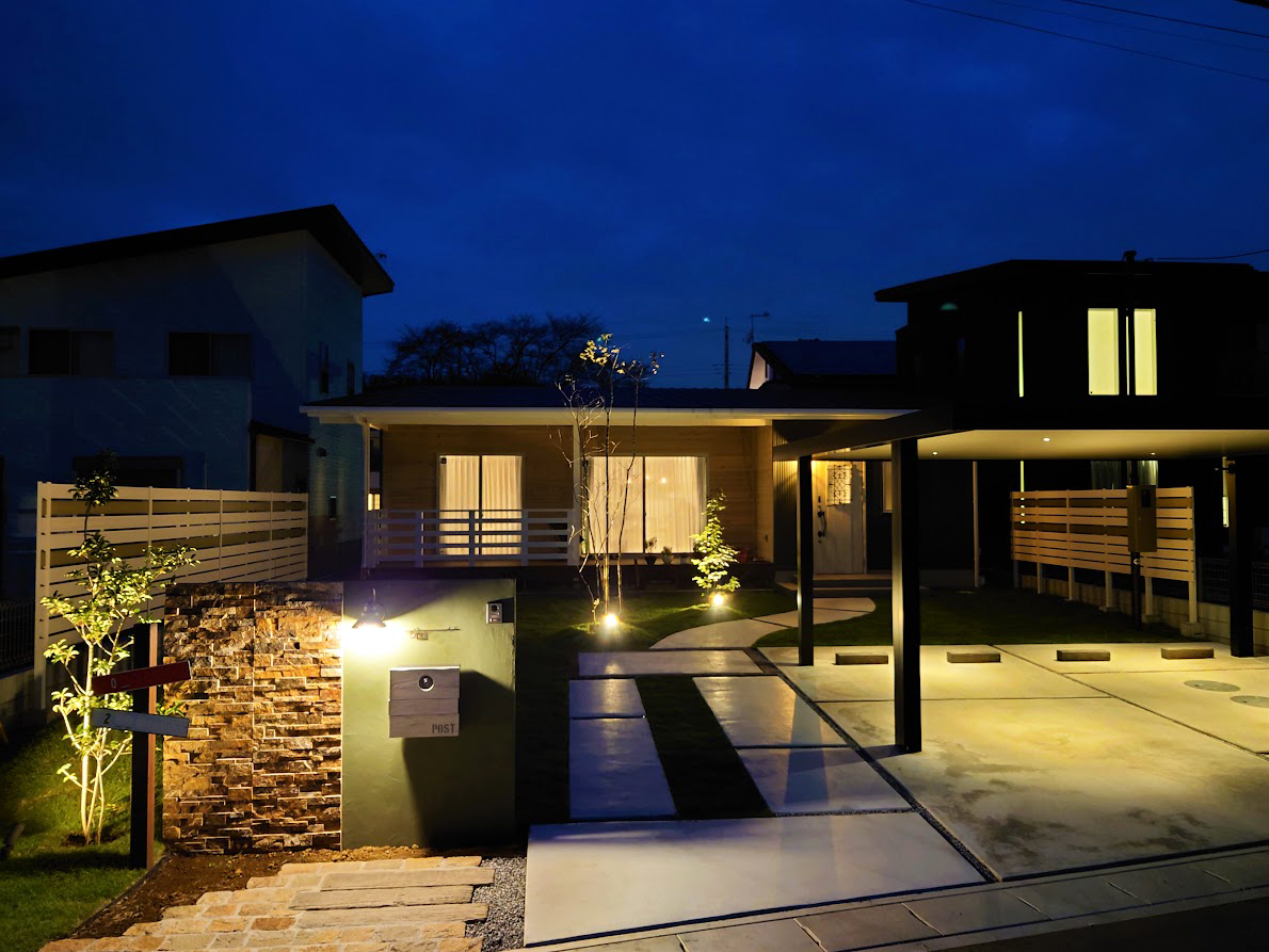 深谷市　緑が映えるナチュラル×アメリカンなこだわりのお庭