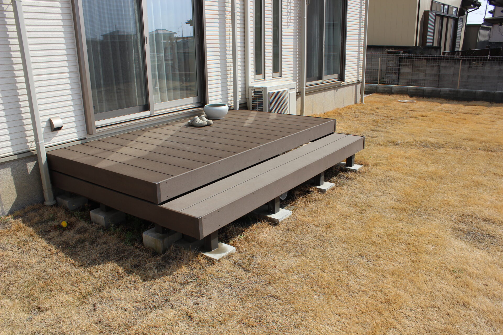 鴻巣市　外の空間を楽しめる優雅なデッキスペース