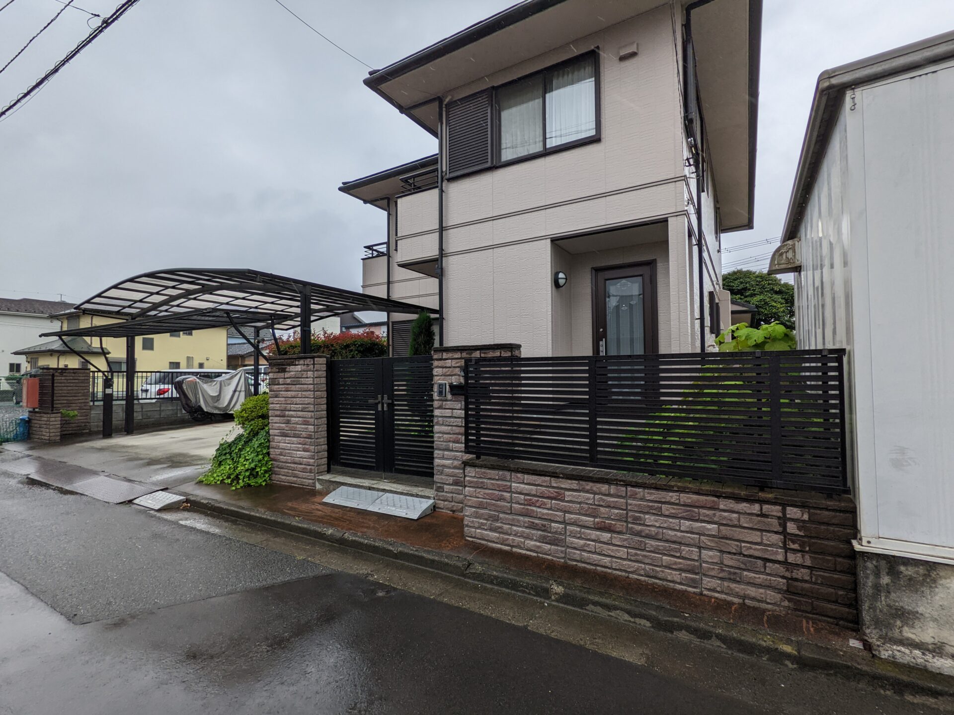 行田市の門まわりの施工事例のビフォー