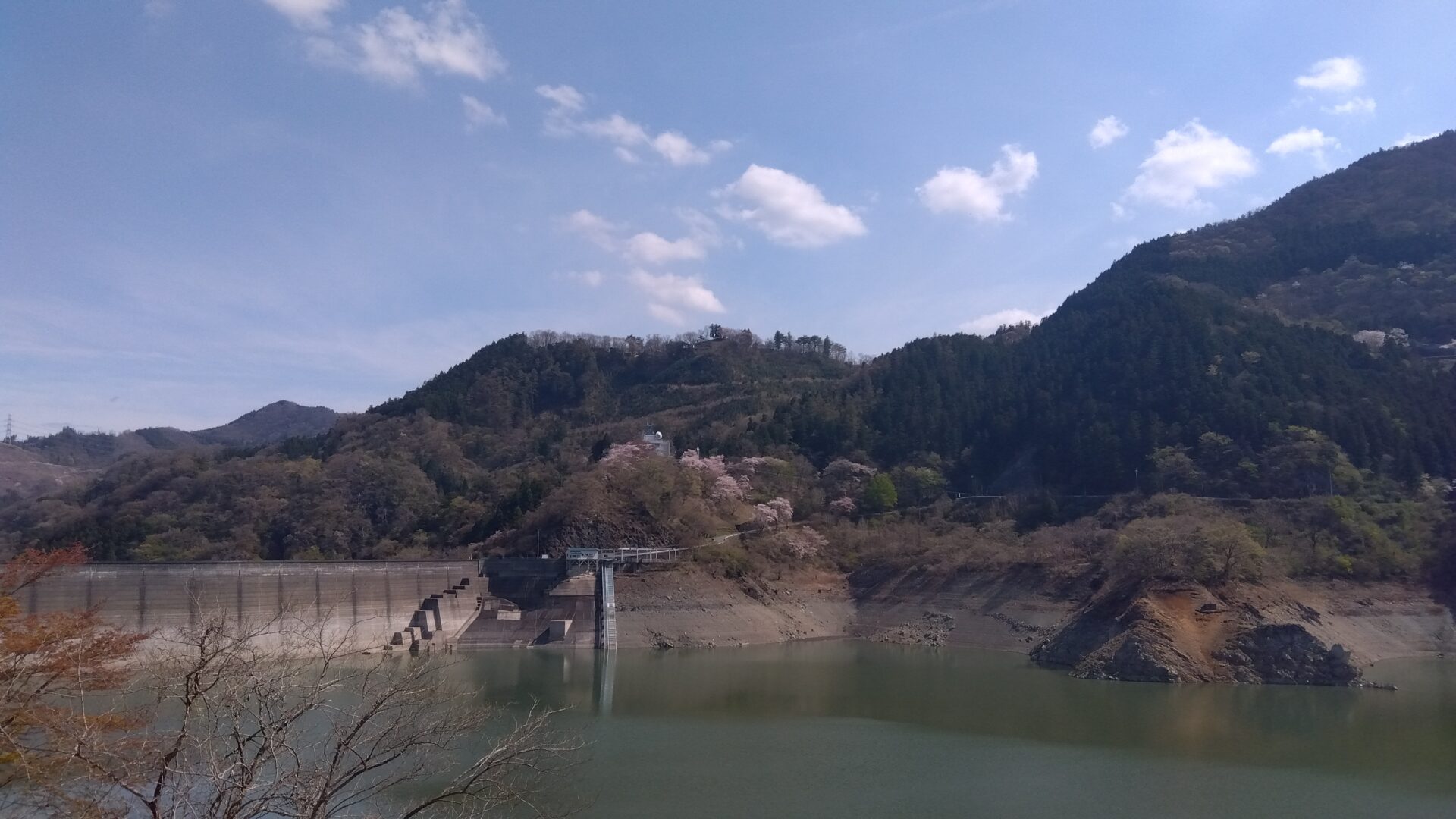 城峯公園と下久保ダム