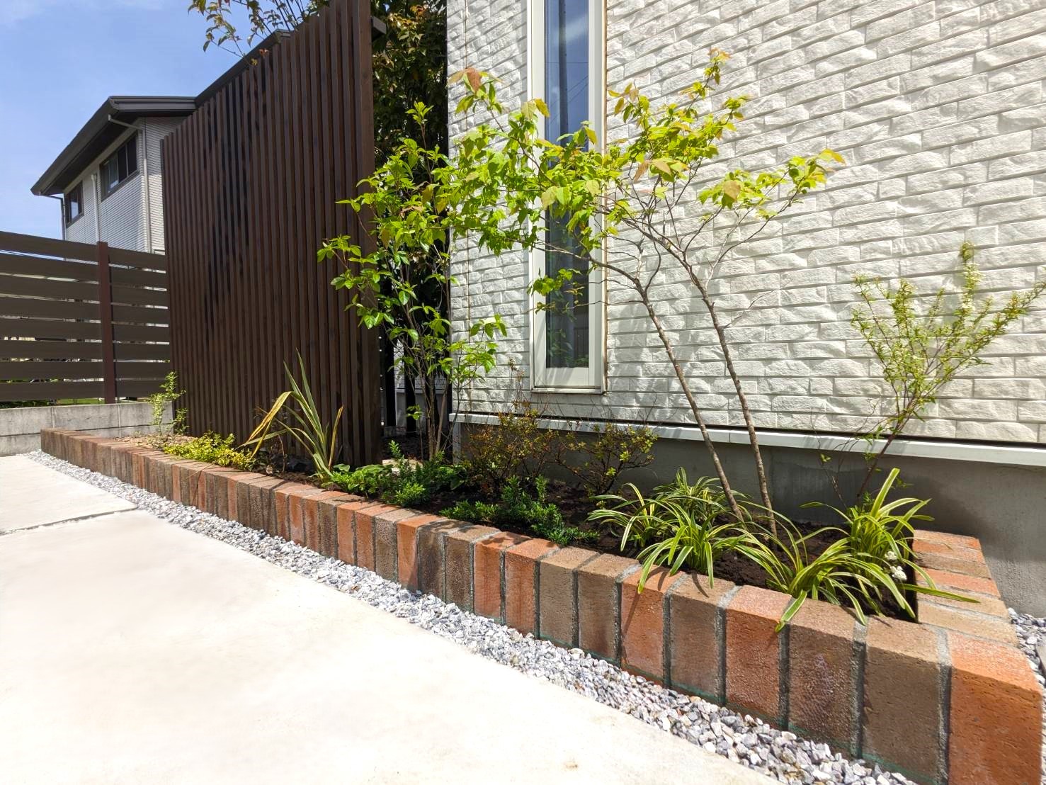 鴻巣市 部分的なリフォームでより快適な暮らしやすいお庭へ