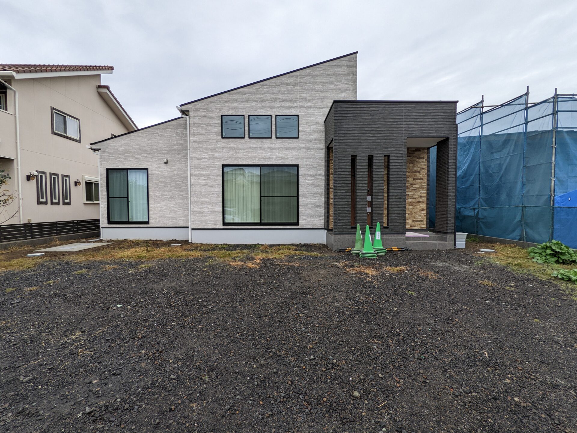 熊谷市のシンプルスタイルな新築外構