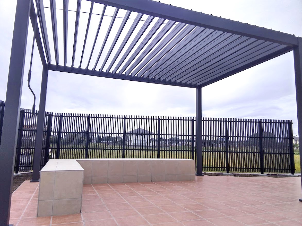 深谷市 アウトドアリビングのあるナチュラルスタイルな外構にお庭のリフォーム