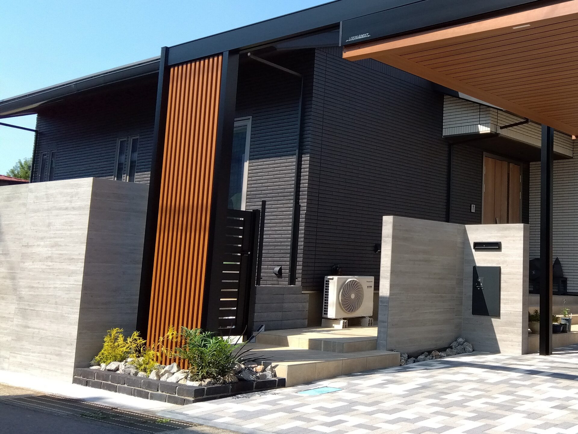 羽生市のシンプルモダンな新築外構