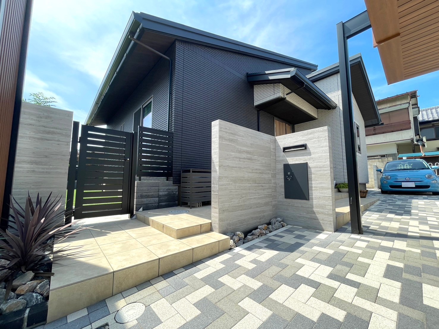 羽生市のシンプルモダンな新築外構