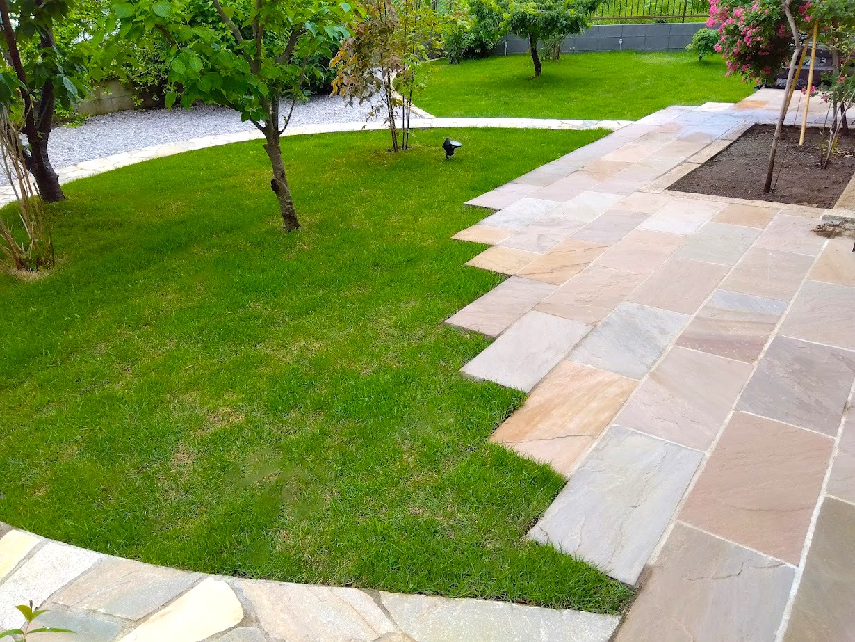 伊奈町のナチュラルスタイルなアプローチ