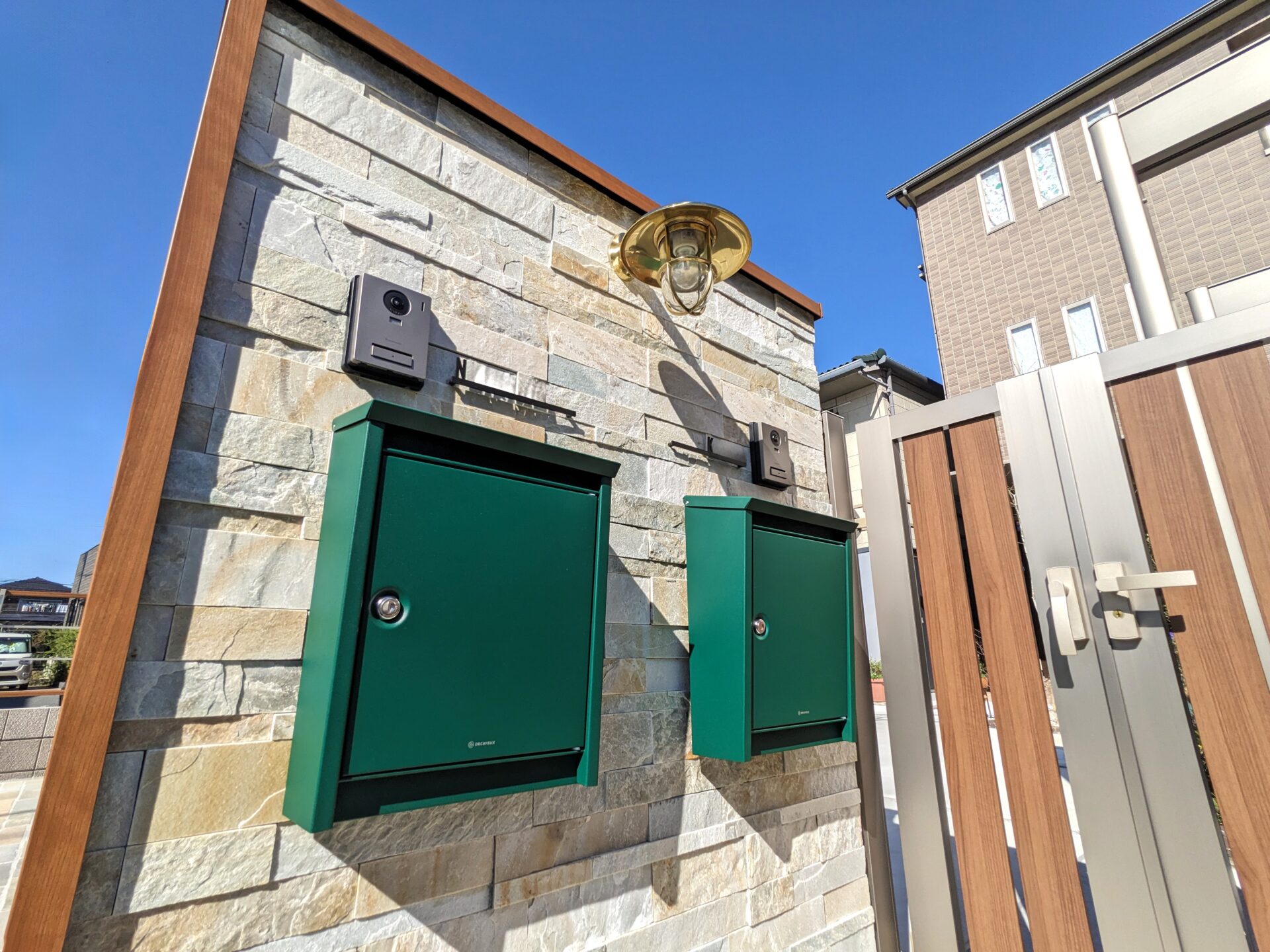 坂戸市のお庭のリフォ―ム、ナチュラルなクローズ外構