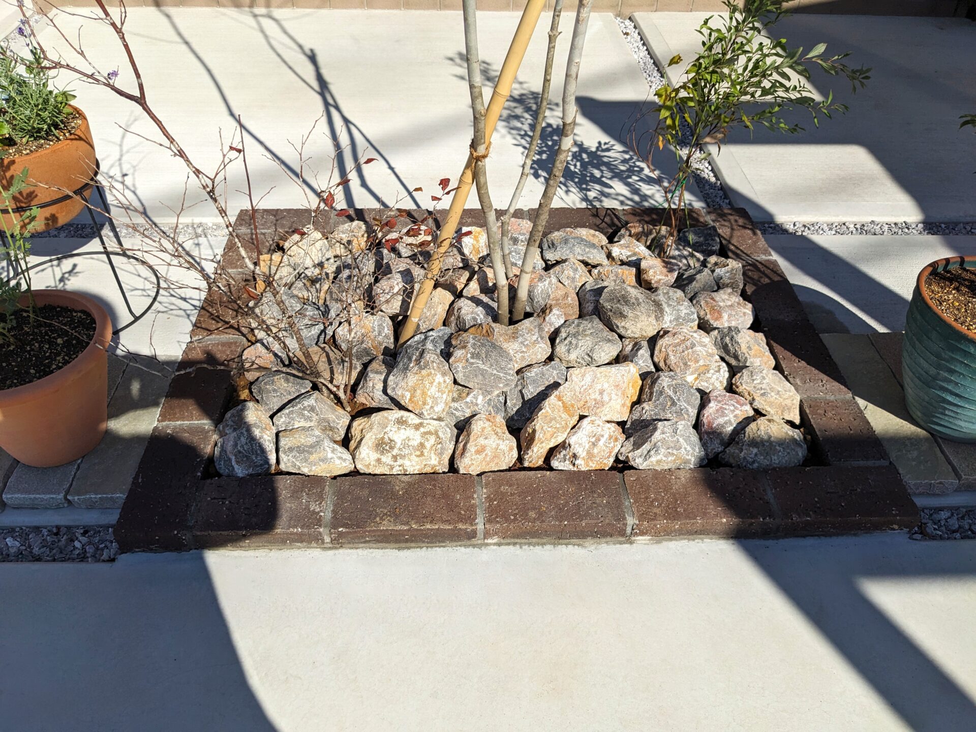 坂戸市のお庭のリフォ―ム、ナチュラルなクローズ外構