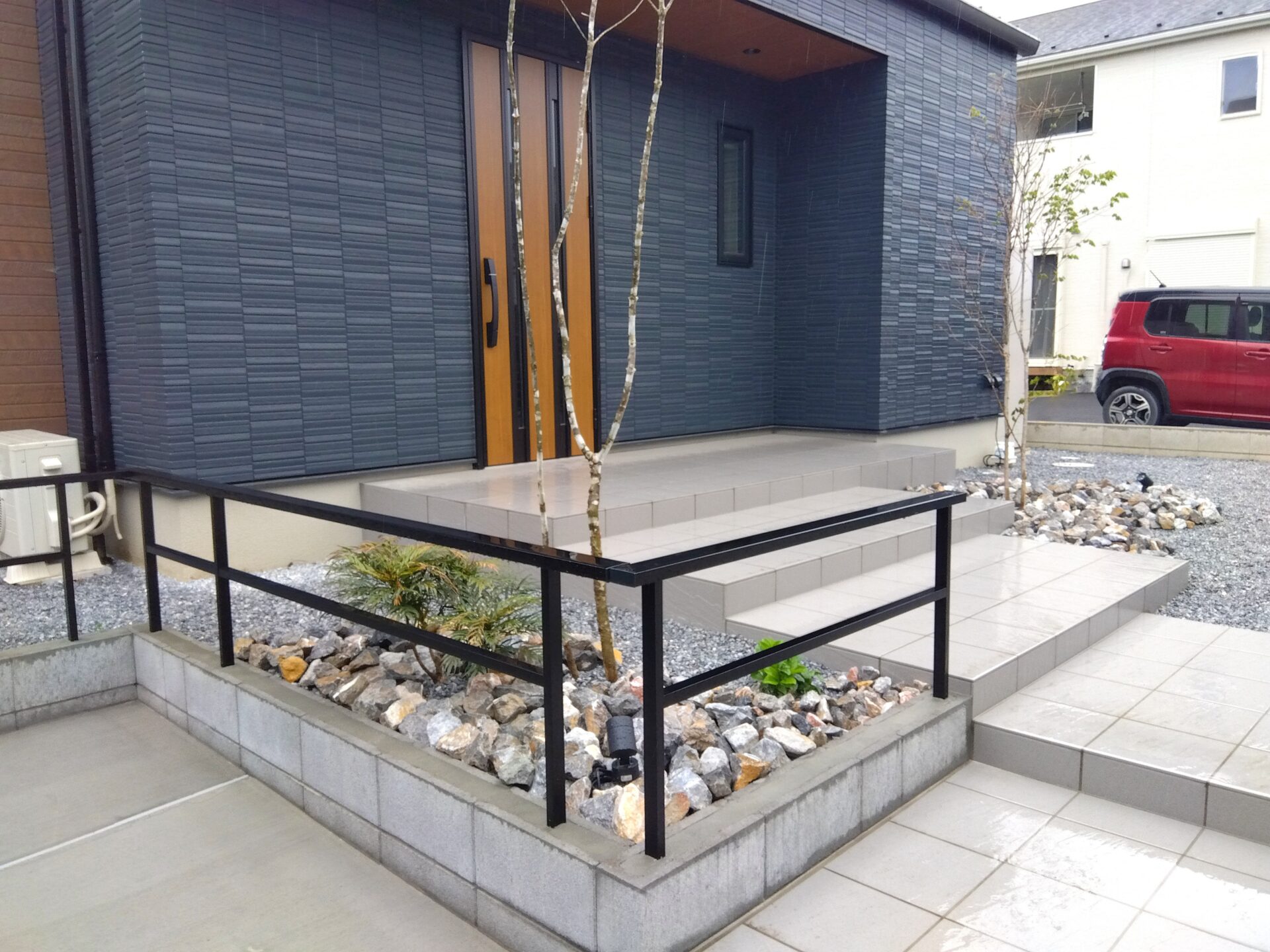 加須市のシンプルモダンな新築外構