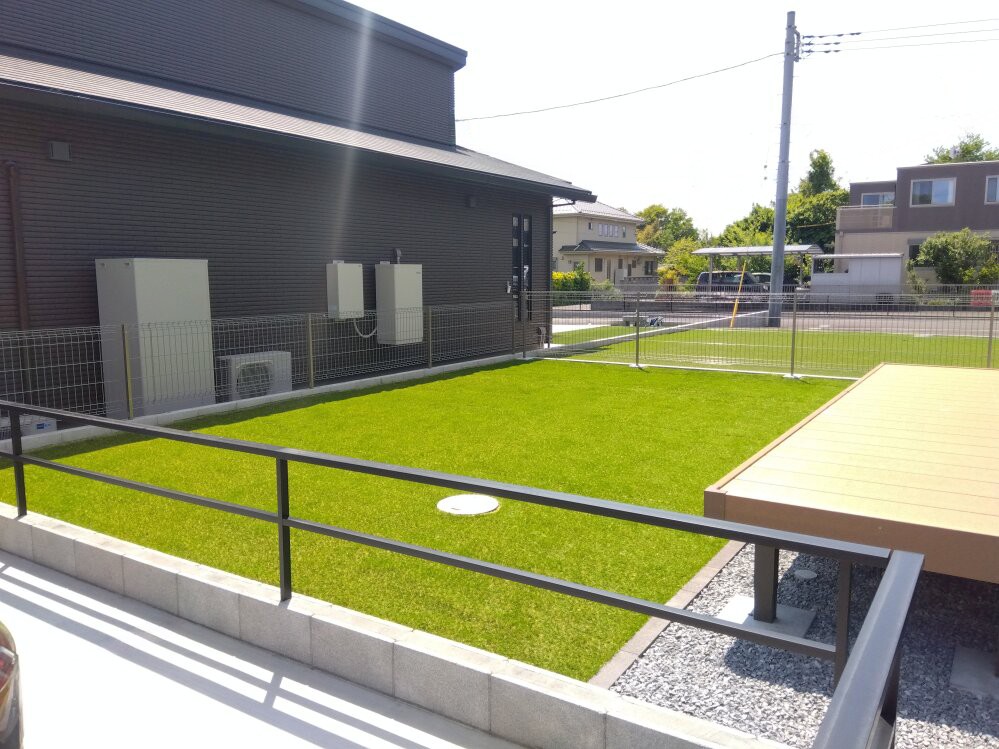 加須市のシンプルモダンな新築外構